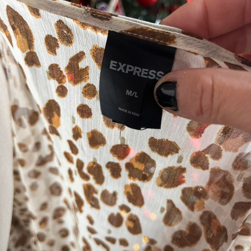 Tan and brown leopard print long kimono with ruffle trim #boho #retro - Picture 4 of 5